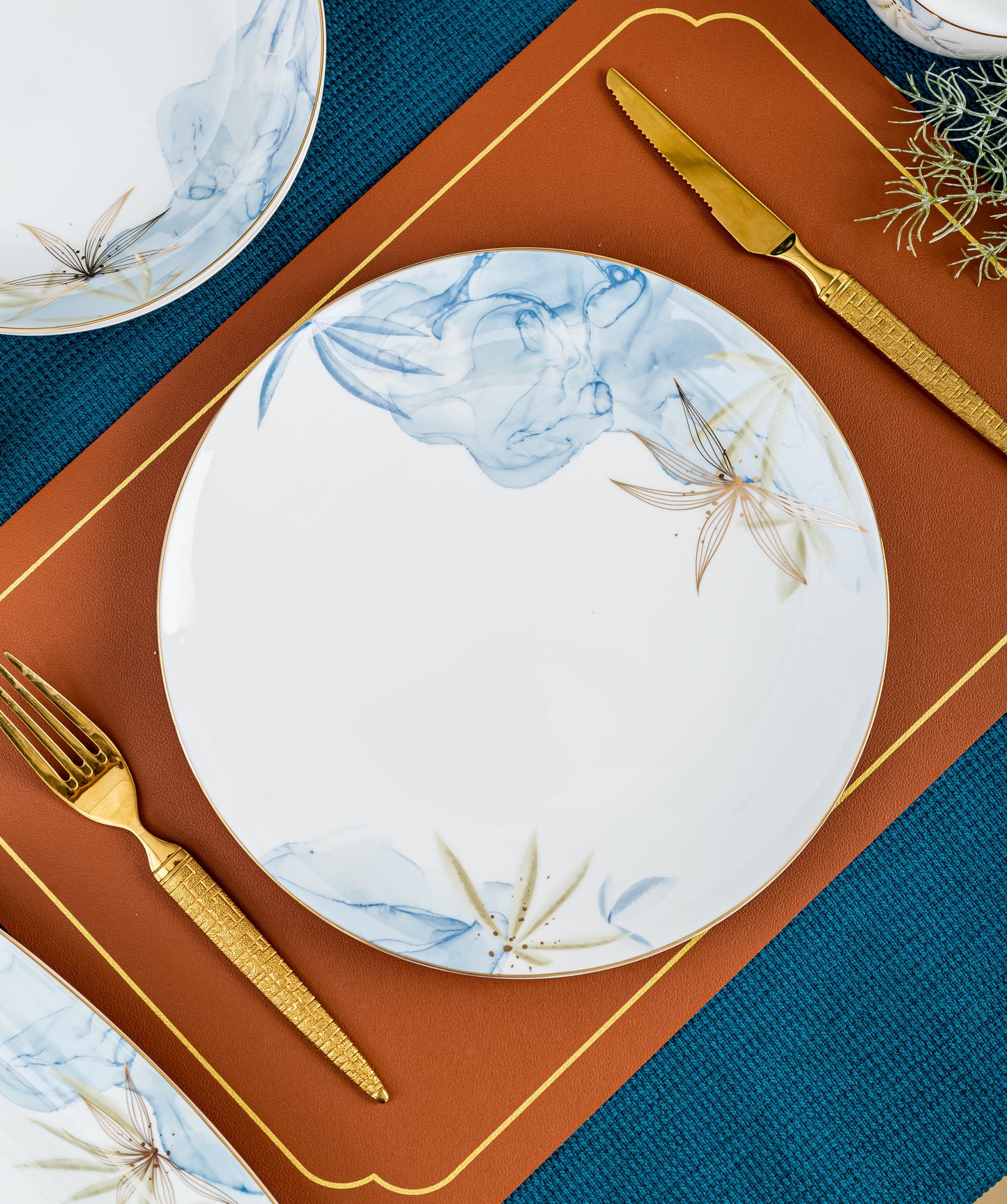 'Water Lily' 60-Piece Dinner Set