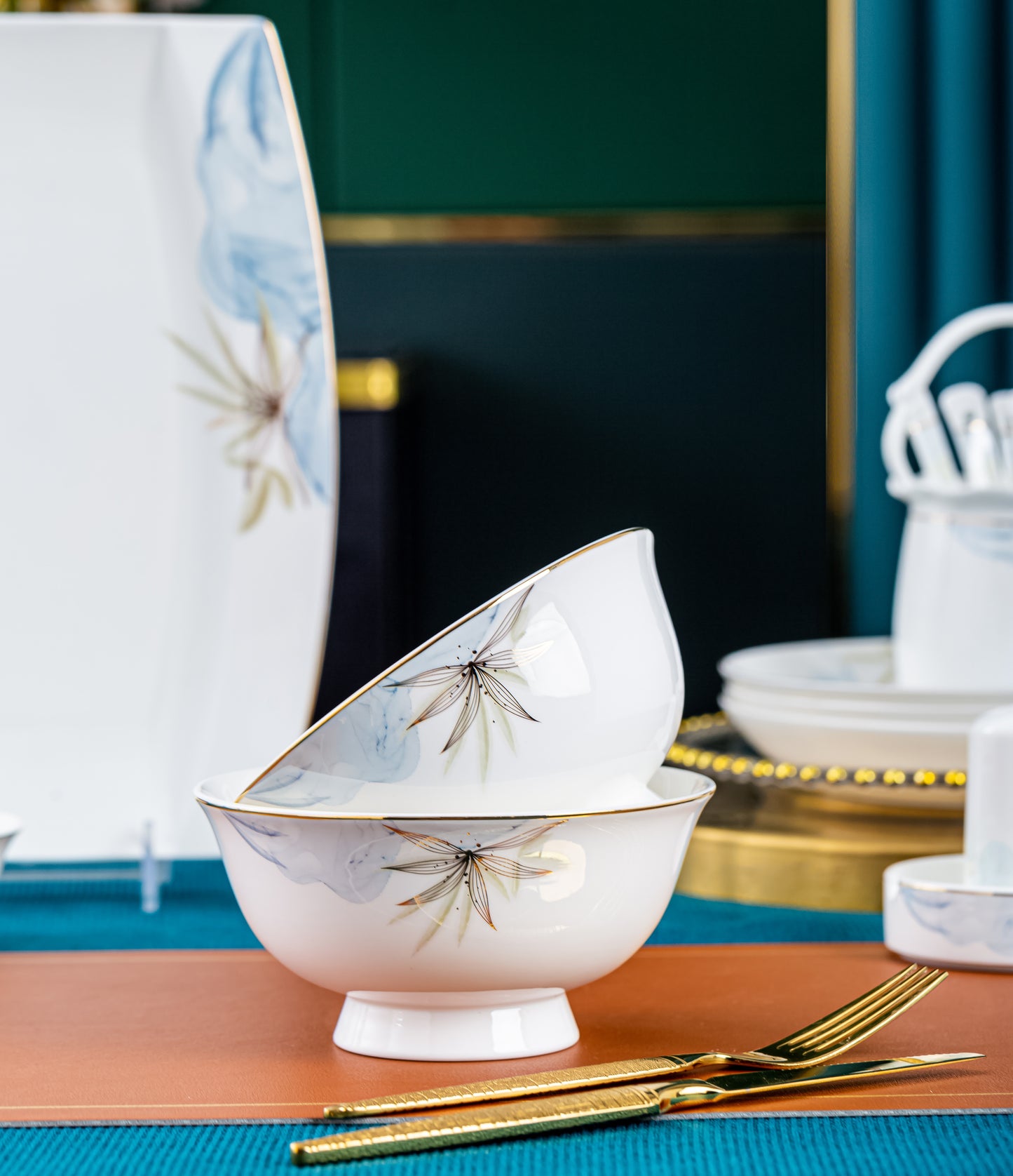 'Water Lily' 60-Piece Dinner Set