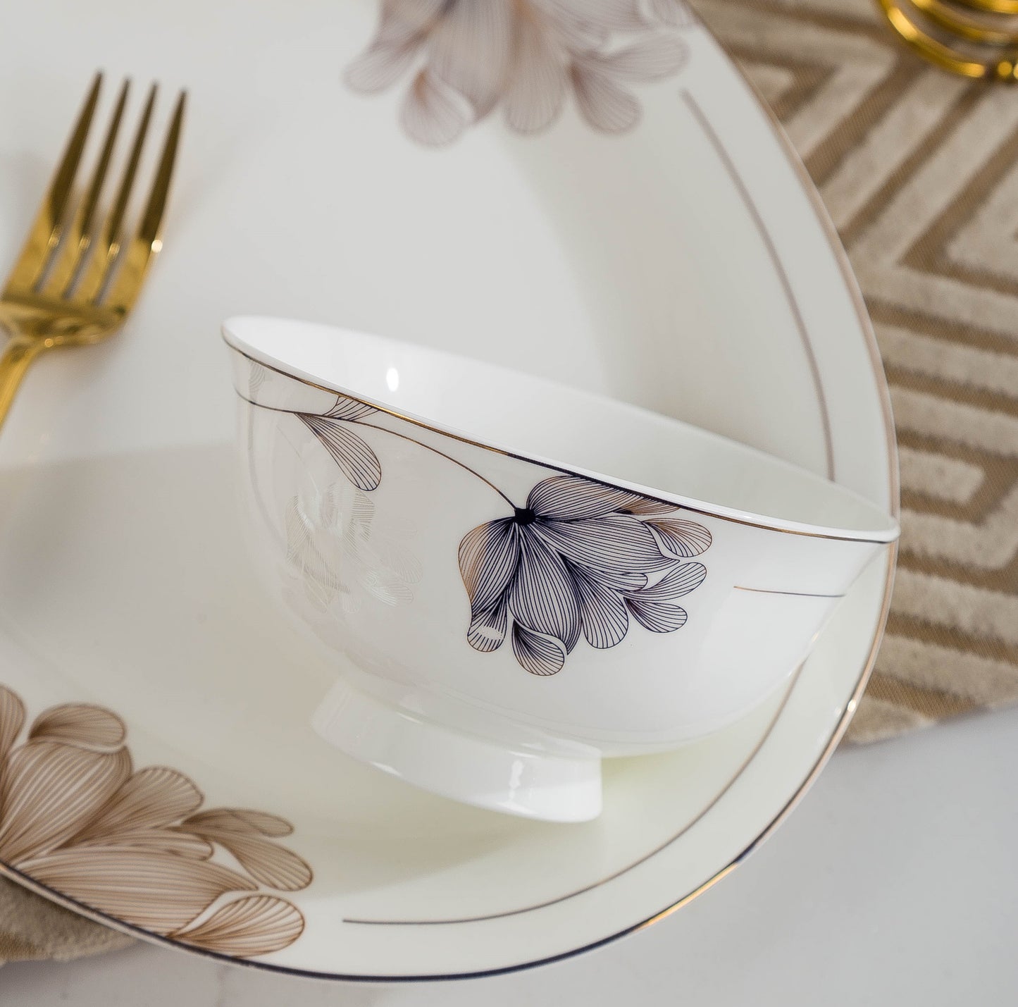 ‘Primrose’ 28-Piece Dinner Set