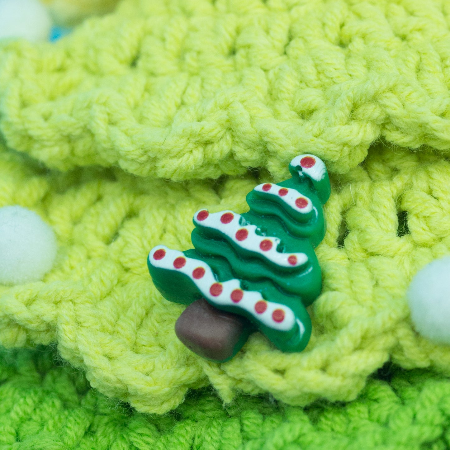 Handmade Crochet Christmas Tree (16–18 cm) – Unique Mini Holiday Decoration with Random Crochet Ornaments by CHU CHU