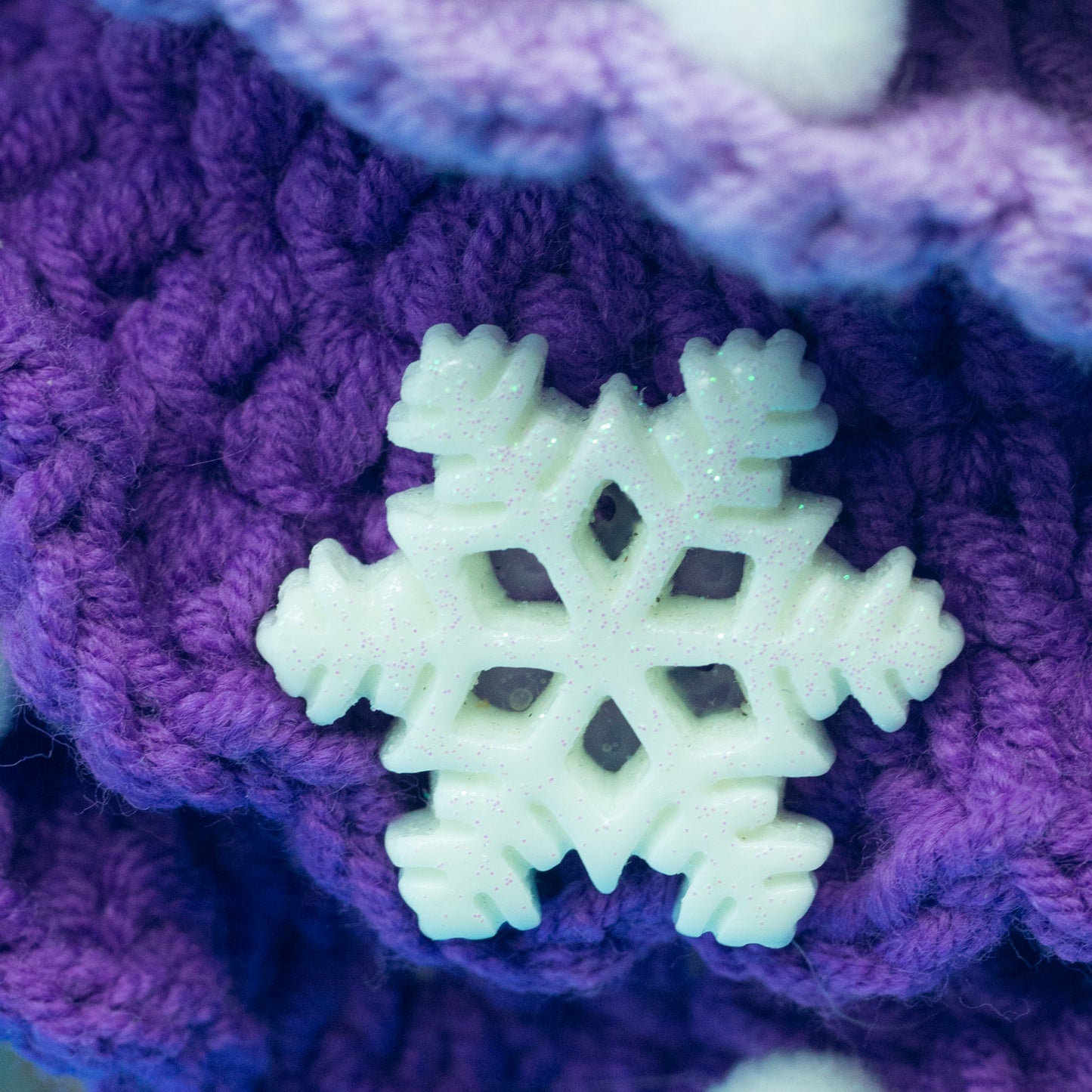 Handmade Crochet Christmas Tree (16–18 cm) – Unique Mini Holiday Decoration with Random Crochet Ornaments by CHU CHU