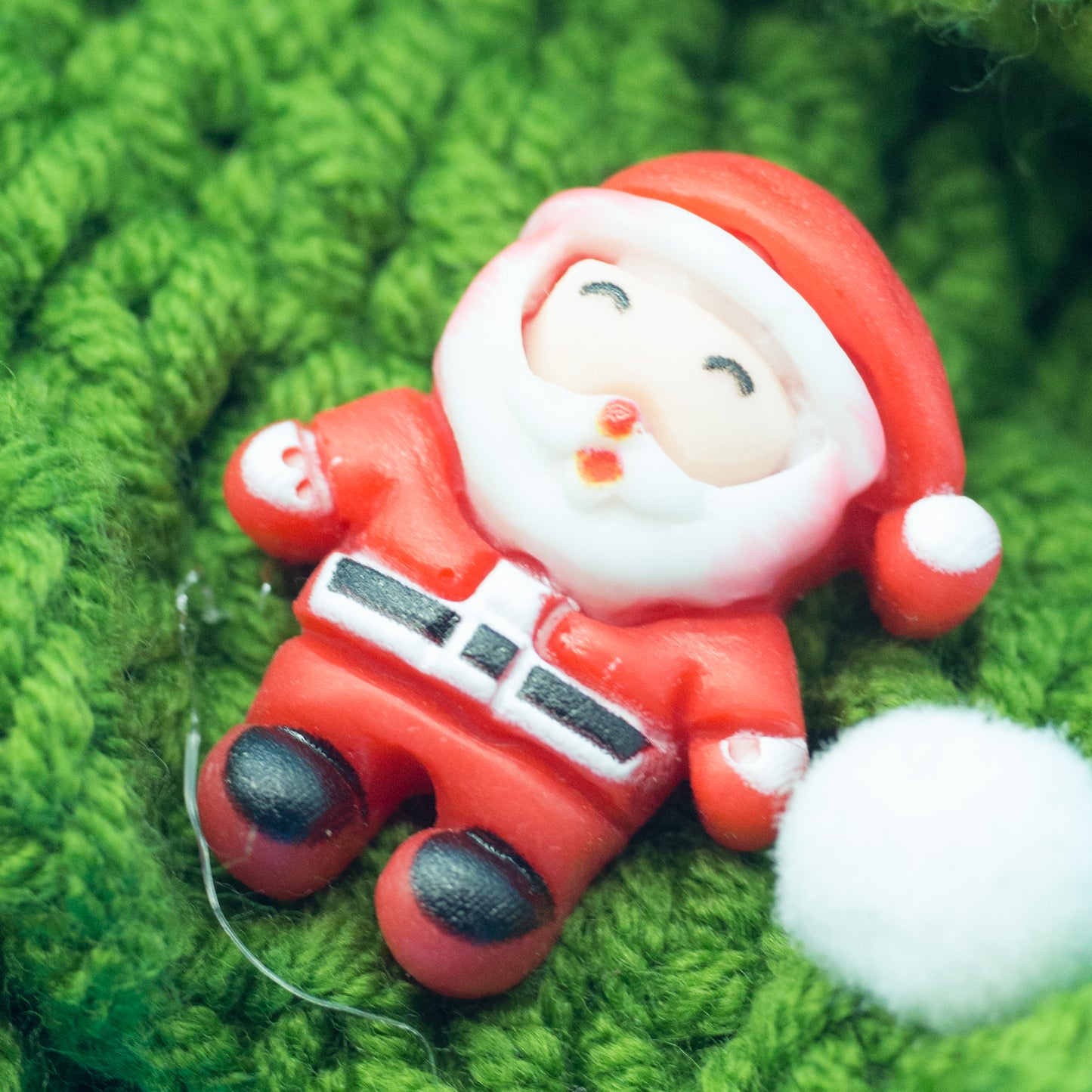 Handmade Crochet Christmas Tree (16–18 cm) – Unique Mini Holiday Decoration with Random Crochet Ornaments by CHU CHU