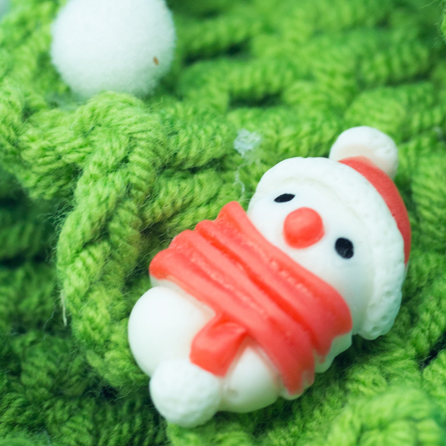 Handmade Crochet Christmas Tree (16–18 cm) – Unique Mini Holiday Decoration with Random Crochet Ornaments by CHU CHU