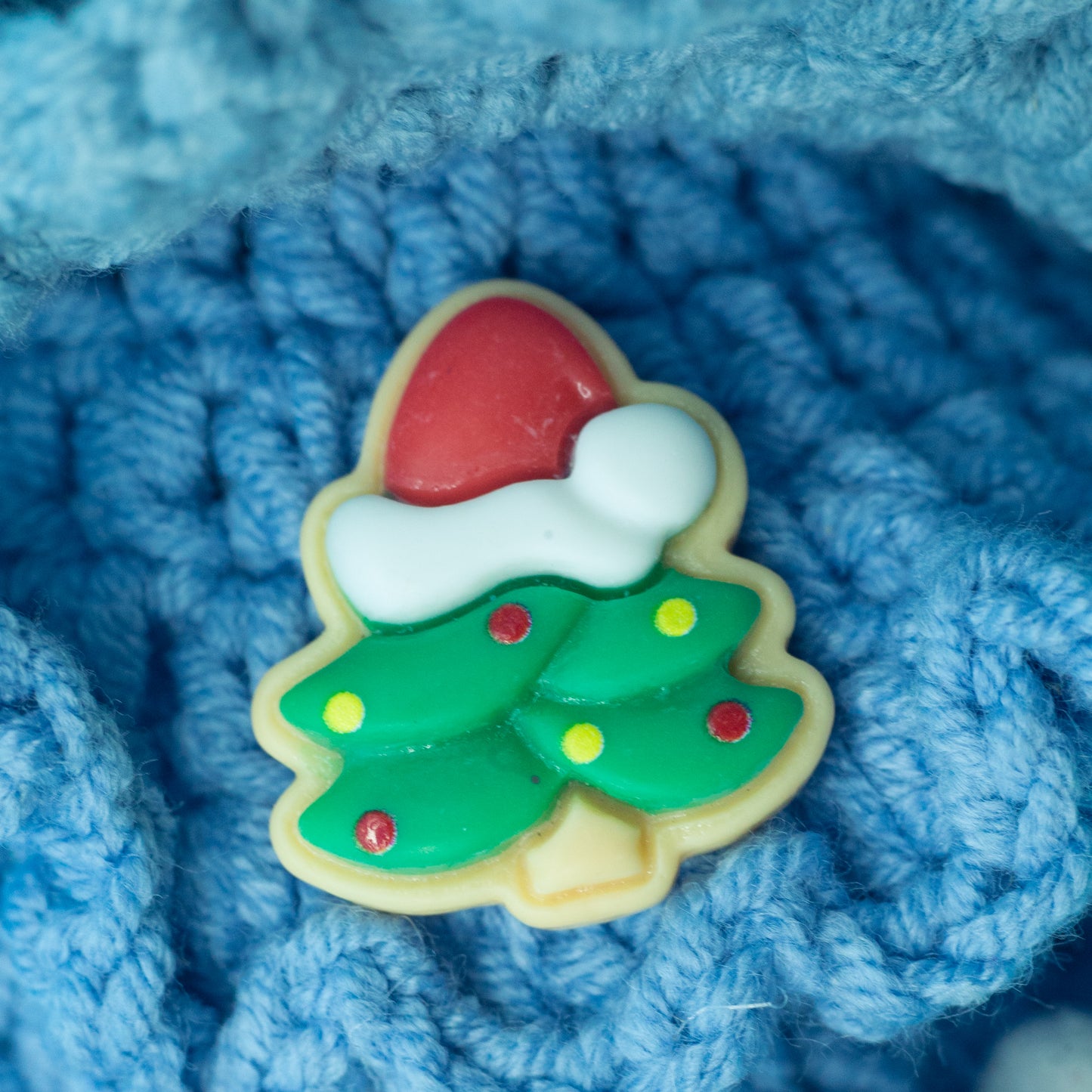 Handmade Crochet Christmas Tree (16–18 cm) – Unique Mini Holiday Decoration with Random Crochet Ornaments by CHU CHU